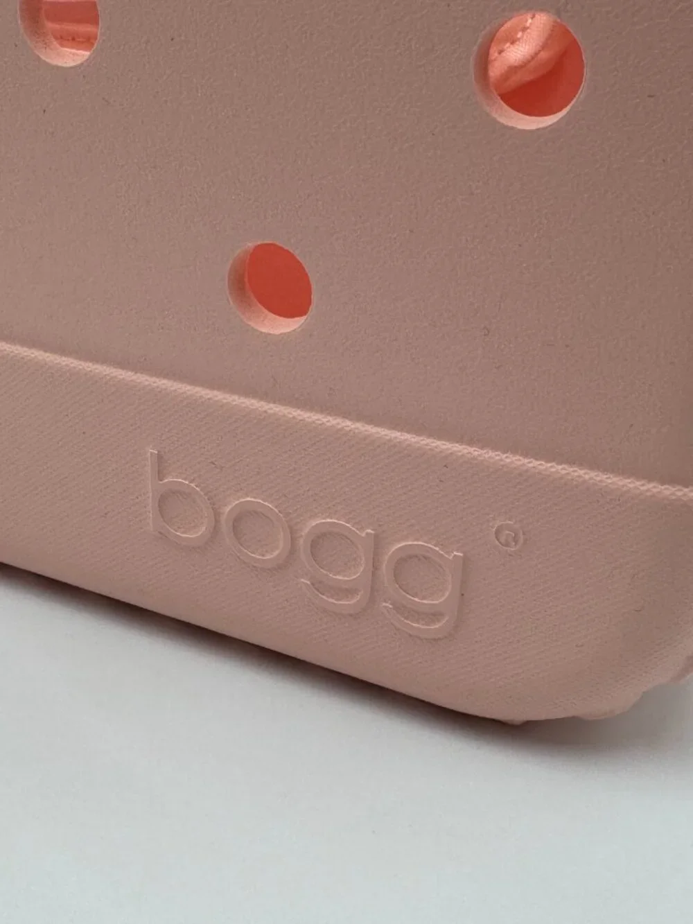 Peach Bitty Bogg Bag